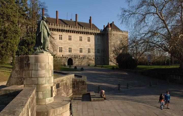 Paço dos Duques de Bragança